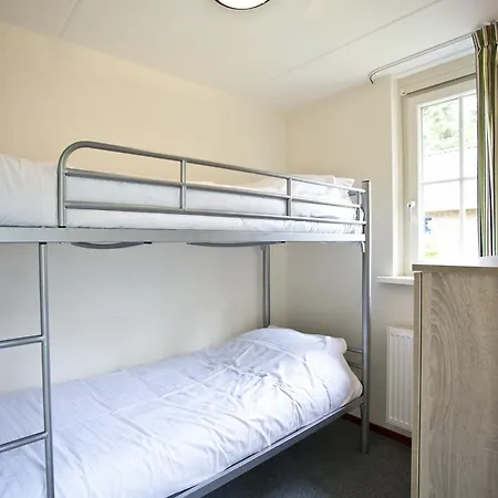 Holiday Home Gb10L.1